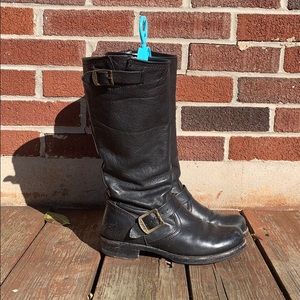 Frye Veronica boots black size 7